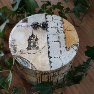 Daisy Rhinestone Earrings